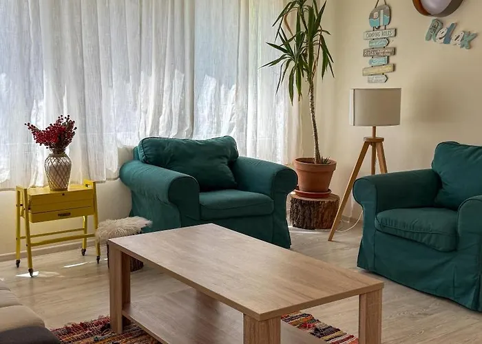 Casa Enjoy The Ride Aproape De Autostrada Si Totusi In Mijlocul Naturii, Loc Deosebit De Linistit Cu Parcare Privata Gratuita